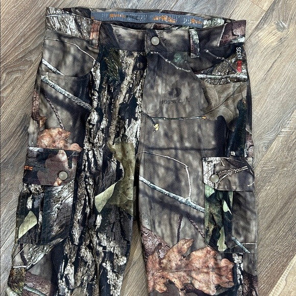 Rustic Ridge Youth Scent Stop Hunting Pants Sz Medium Mossy Oak Adjustable waist - Picture 2 of 14